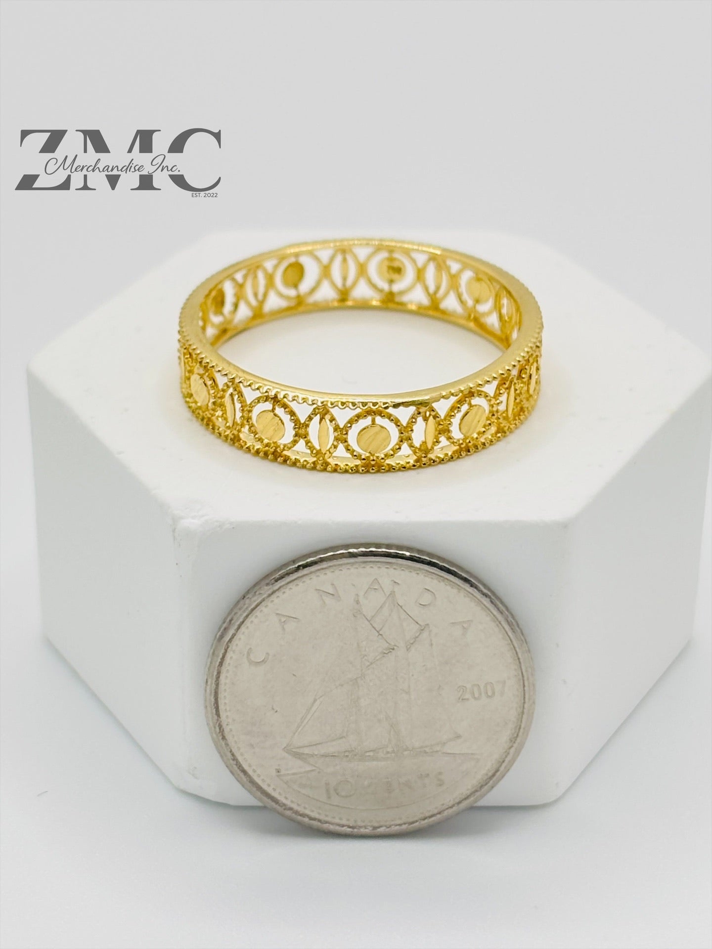 18K Gold Circle Ring