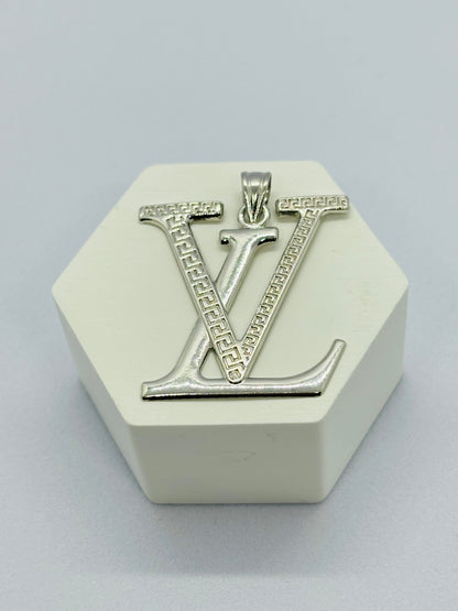 18K White Gold Pendant (Chain NOT Included)