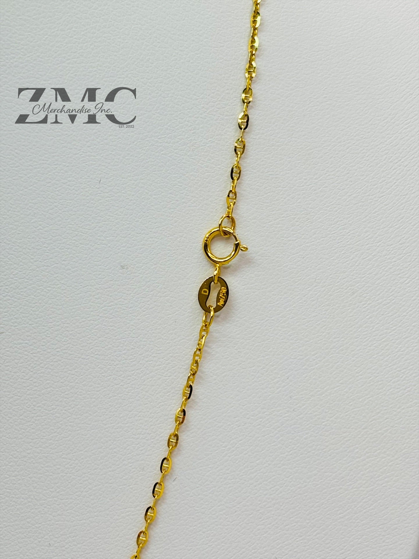 18K Gold Diamond Cut Clover Necklace
