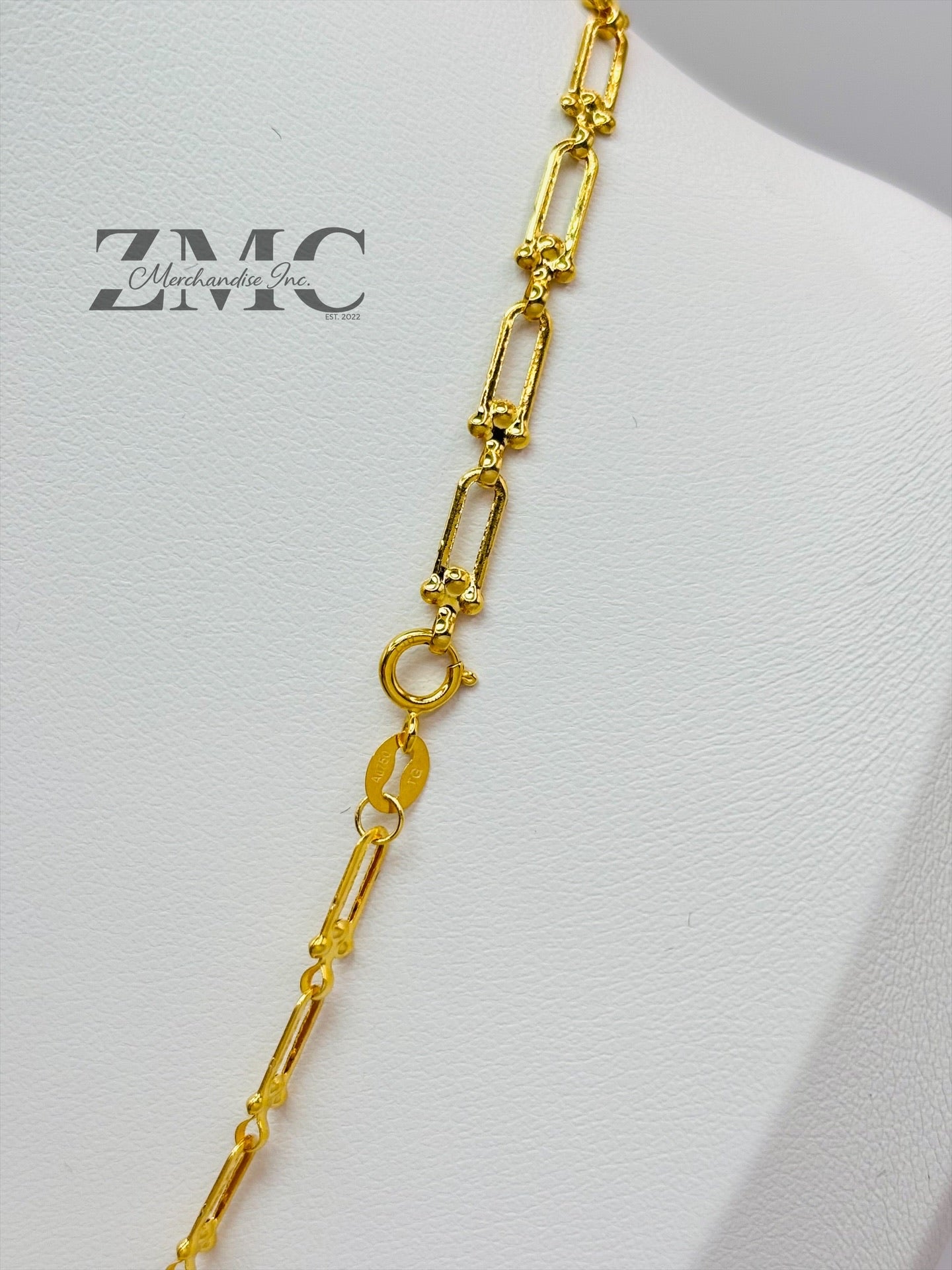 18K Gold Flat Hardware Clover Necklace