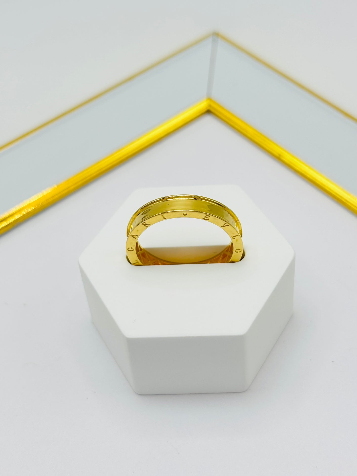 18K Gold B. Plain Ring