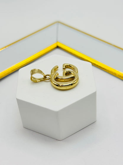 18K Gold G Pendant