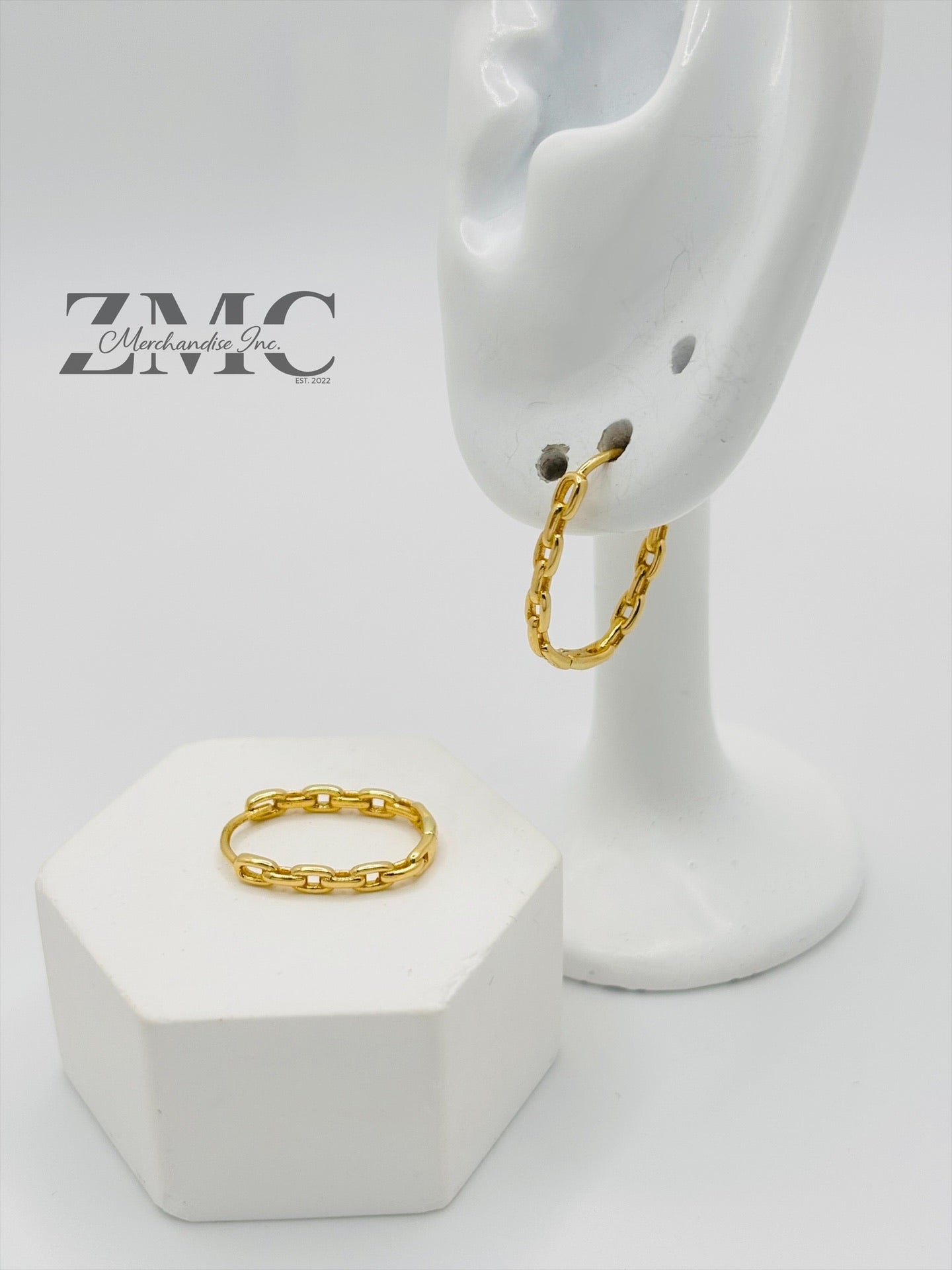18K Gold G Loop Earrings