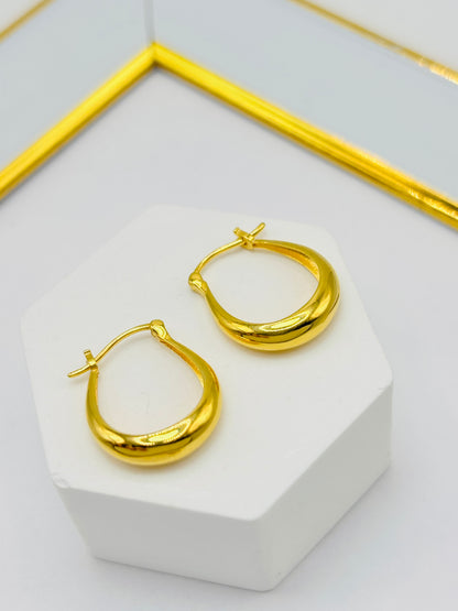 18K Gold Plain Loop Earrings