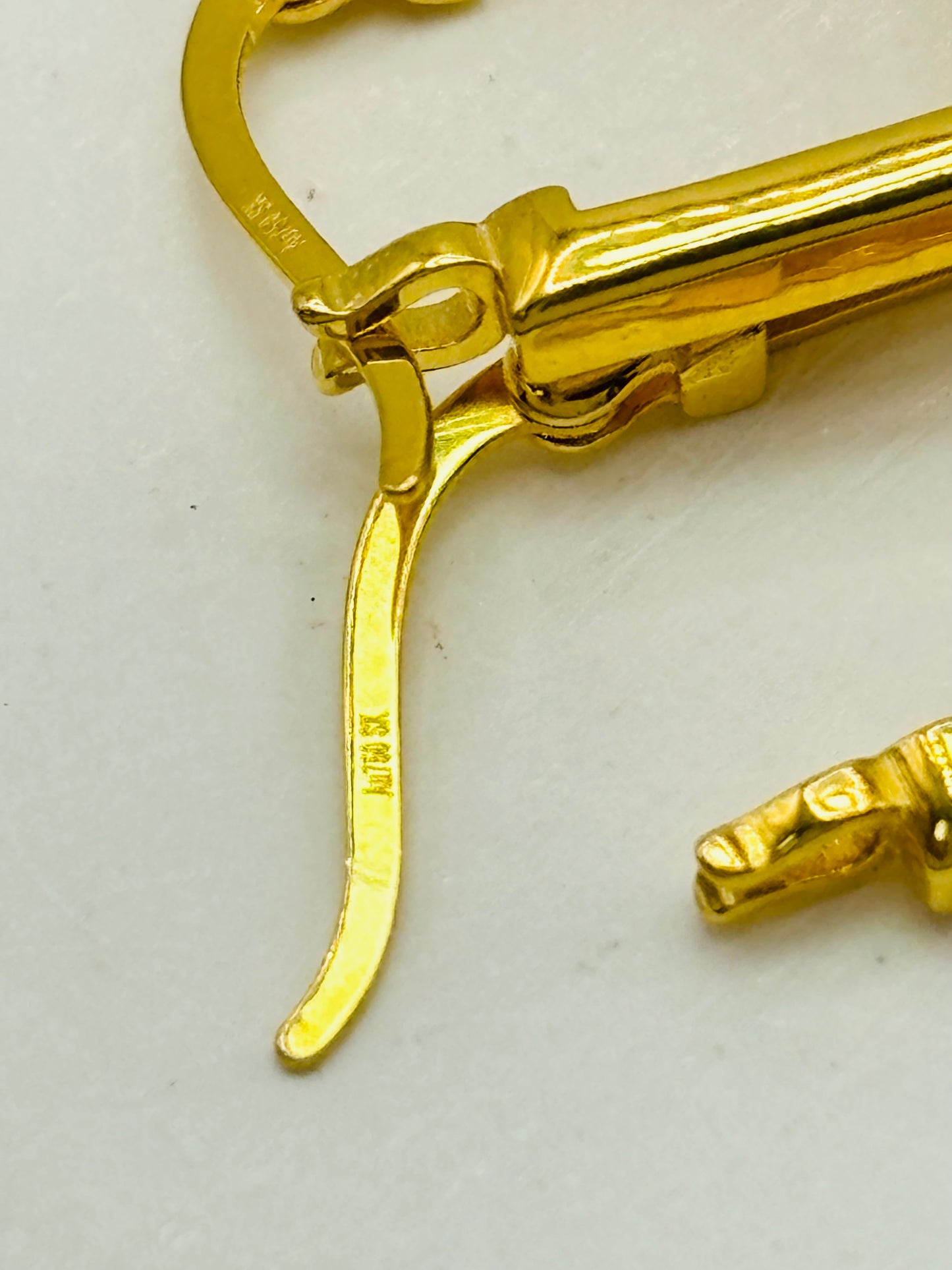 18K Gold Small Square Loop Earrings