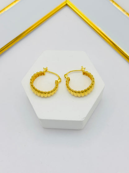 18K Gold Ribbed Loop Earrings