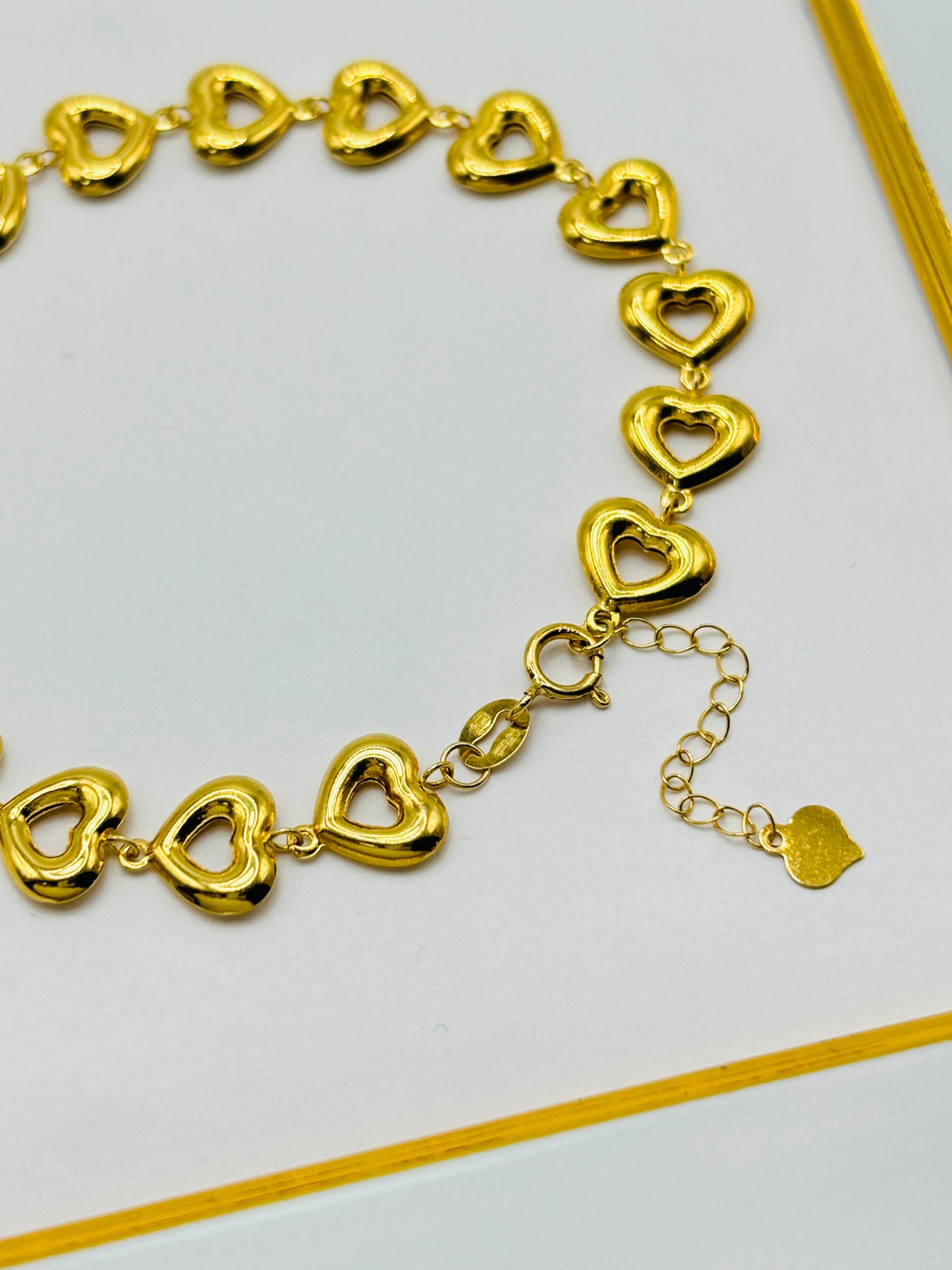 18K Gold Heart Bracelet