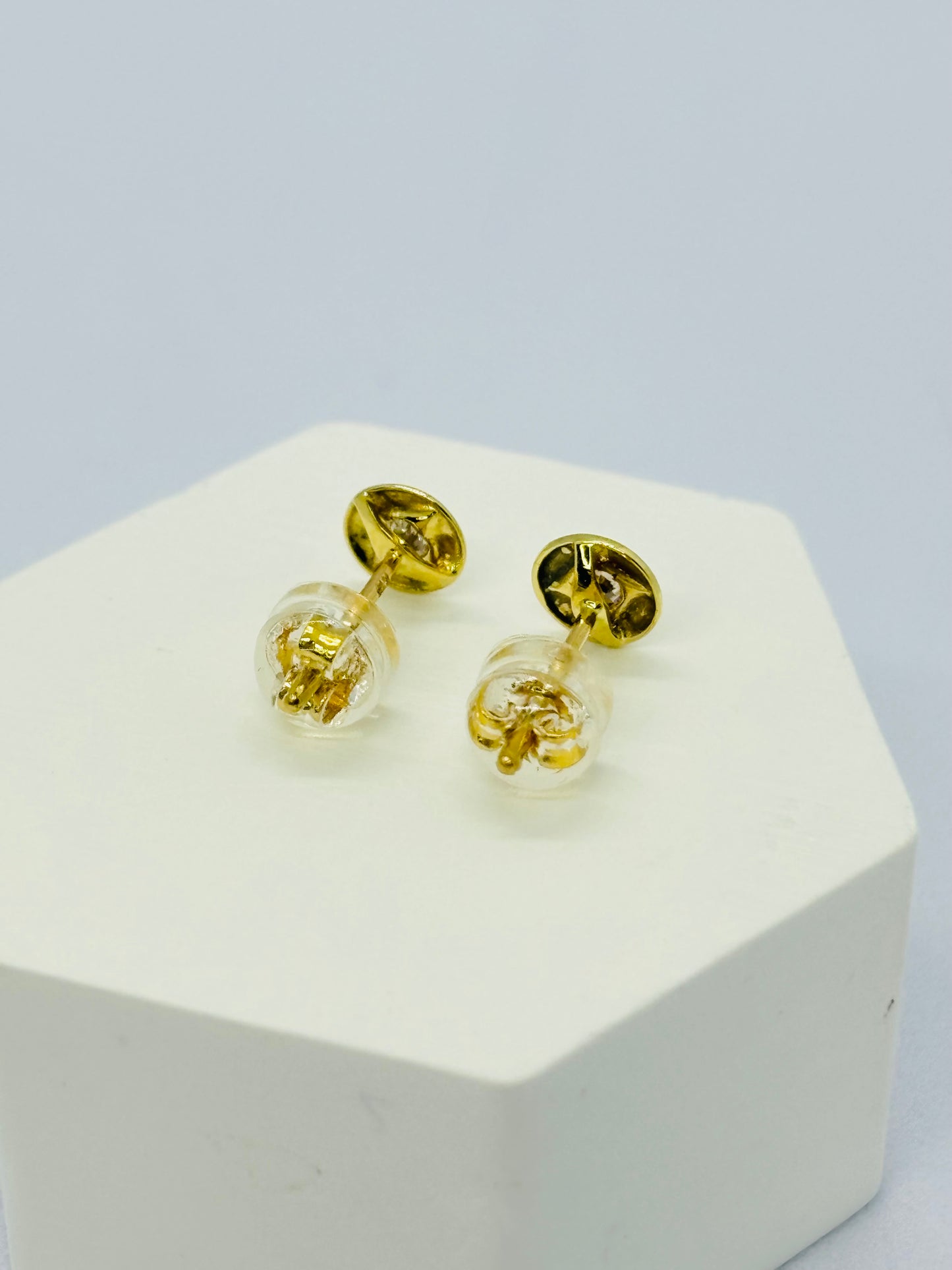 K18 Japan Gold Circle Natural Diamond Earrings 0.20ct