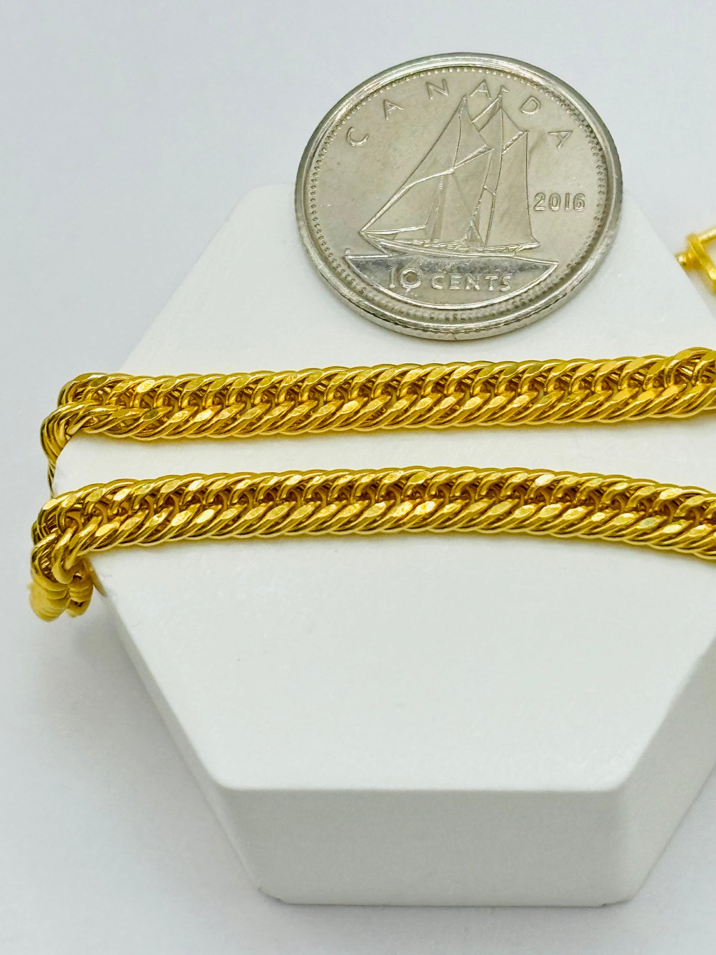 18K Gold Triple Lock Bracelet 3.5mm width