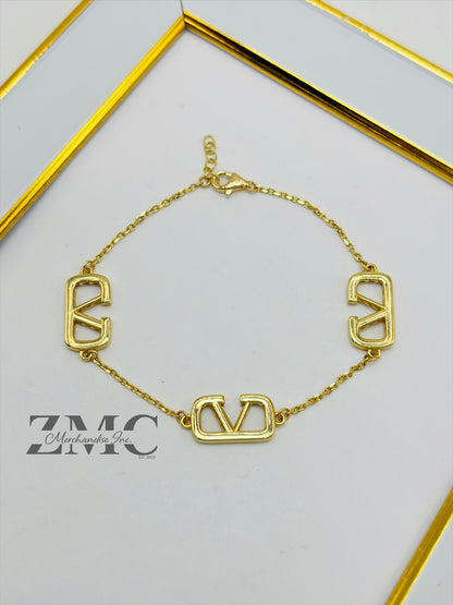 18K Gold V Attached Bracelet