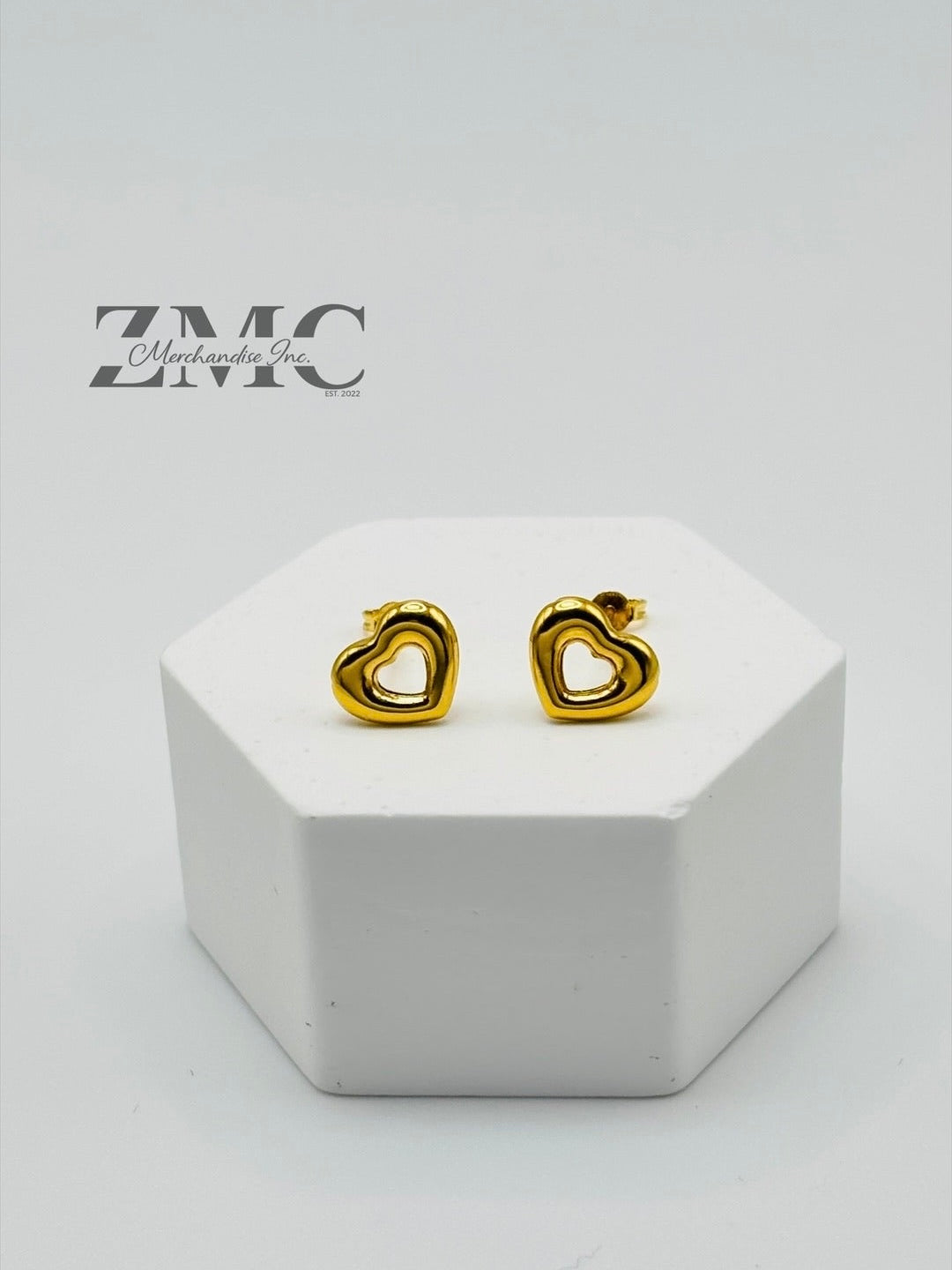 18K Gold Heart Earrings