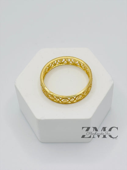 18K Gold Circle Ring