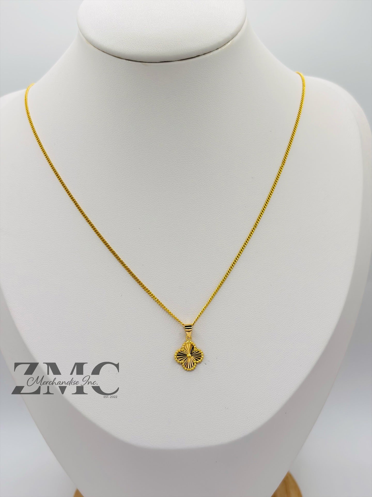 18K Gold Clover Necklace