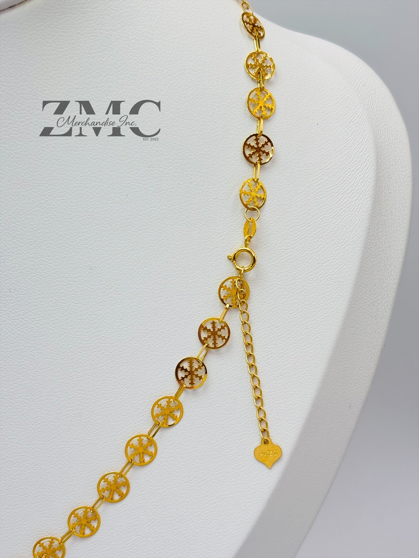 18K Gold Snow Flakes Necklace