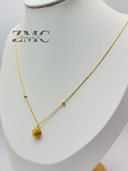 18K Gold Attached Flower Necklace