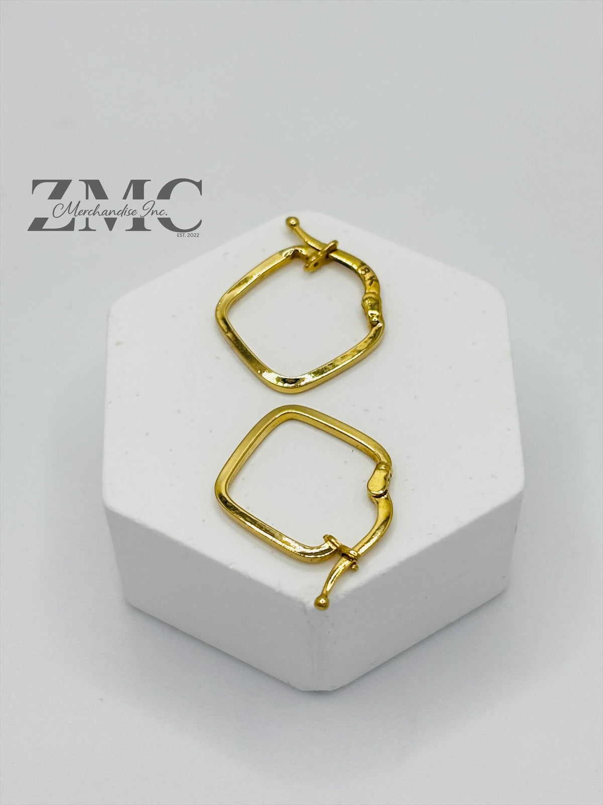 18K Gold Square Loop Earrings (Imperfection)