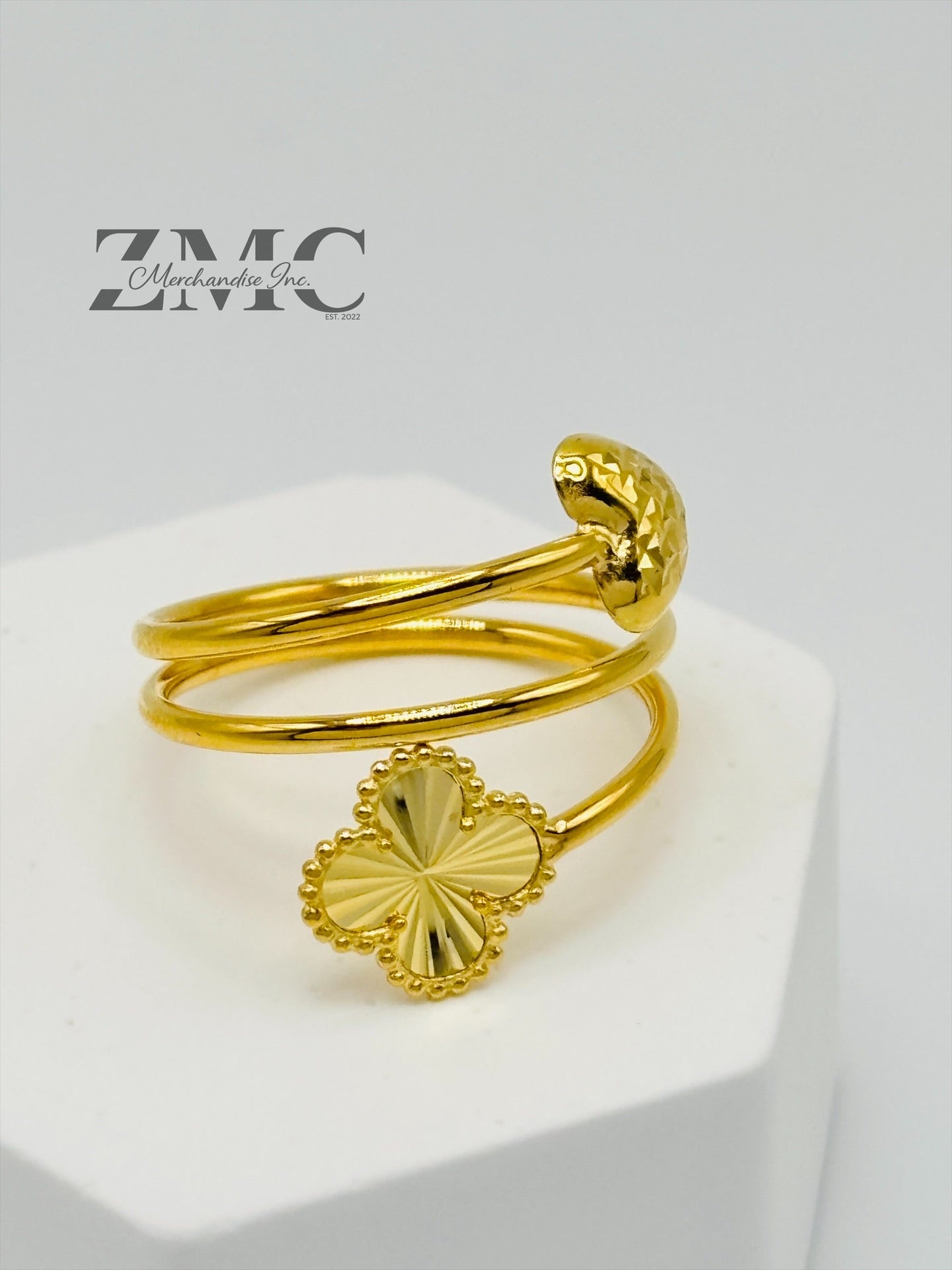 18K Gold Clover & Heart Spiral Ring