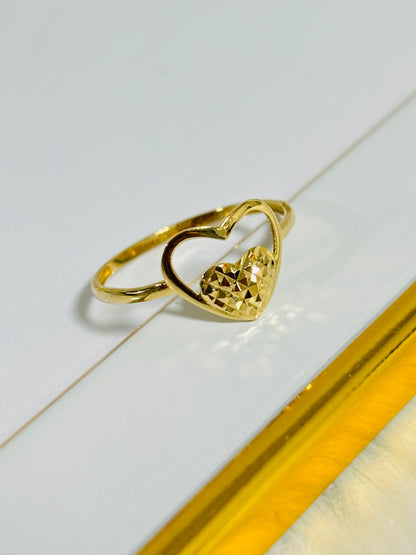 18K Gold Heart Ring