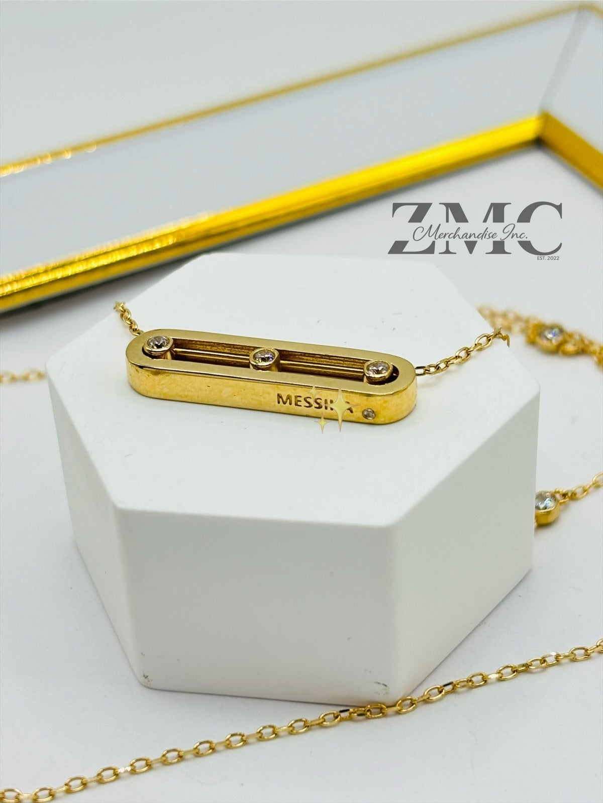 18K Gold Attached Stone Necklace with Stone