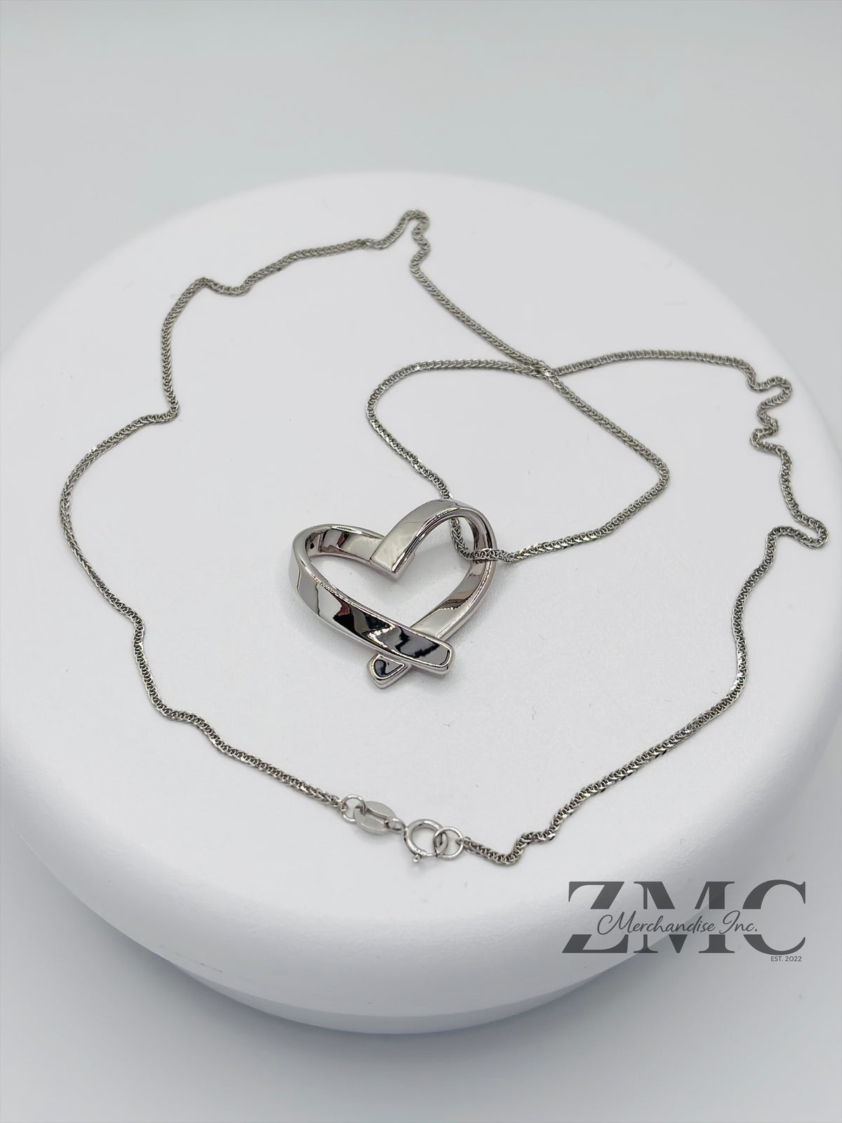18K White Gold Open Heart Necklace