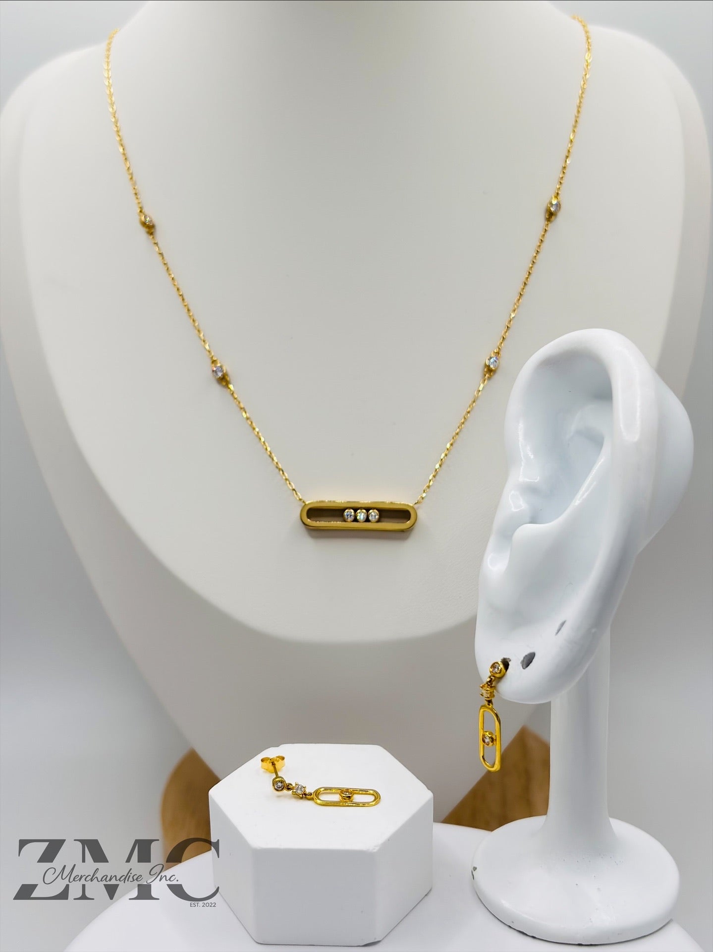 18K Gold Necklace and Earrings Set