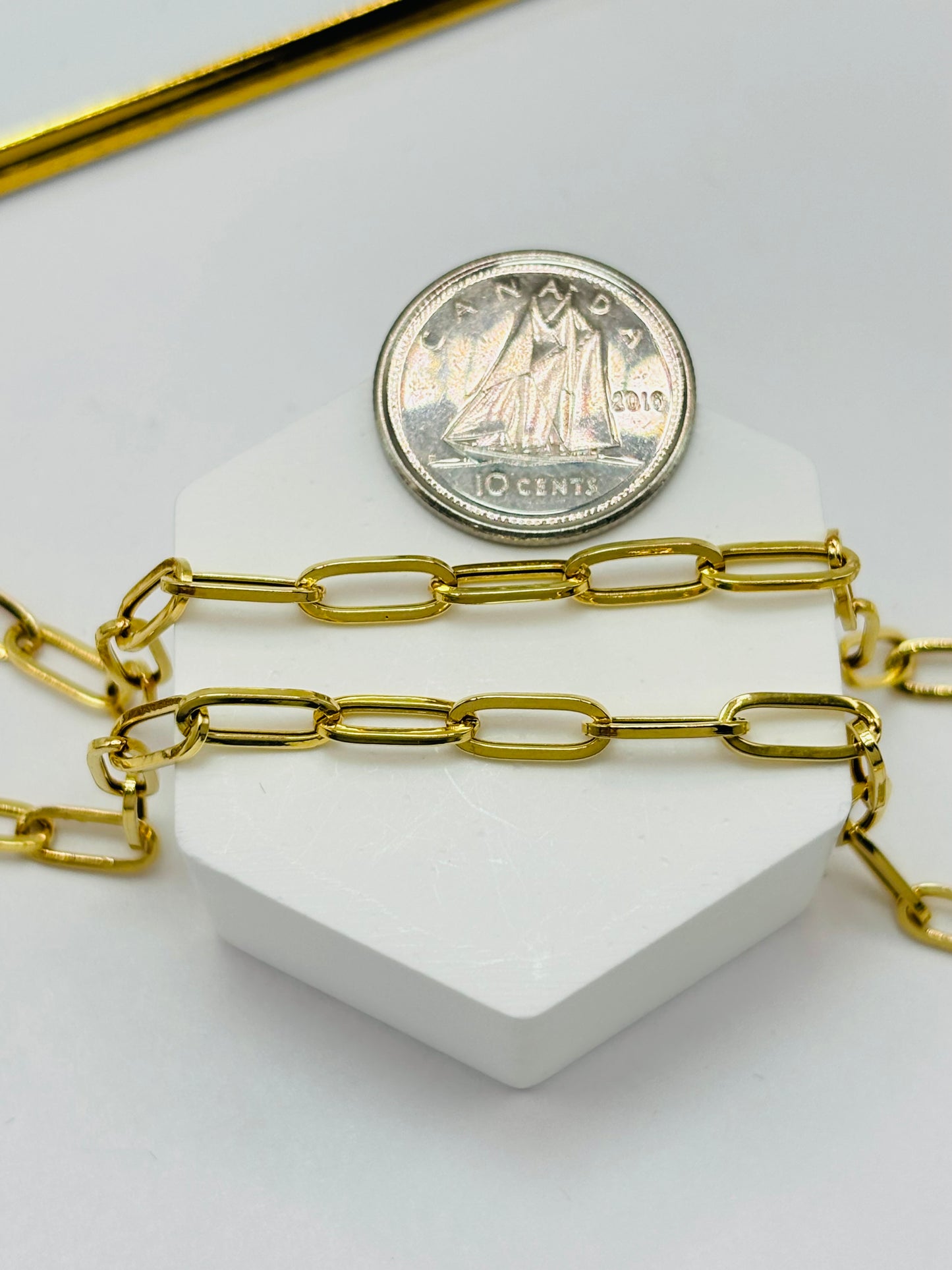18K Gold Paperclip Chain 9 mm Link