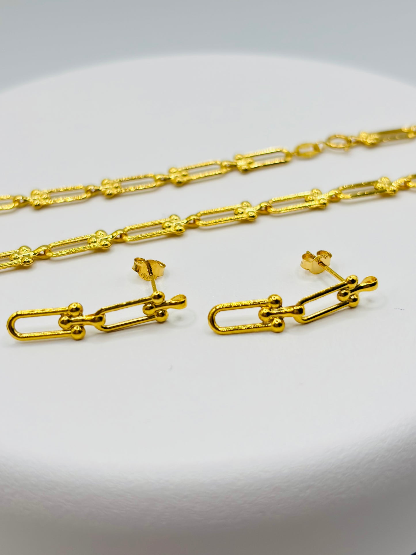 18K Gold Flat Hardware Necklace and Earrings Set