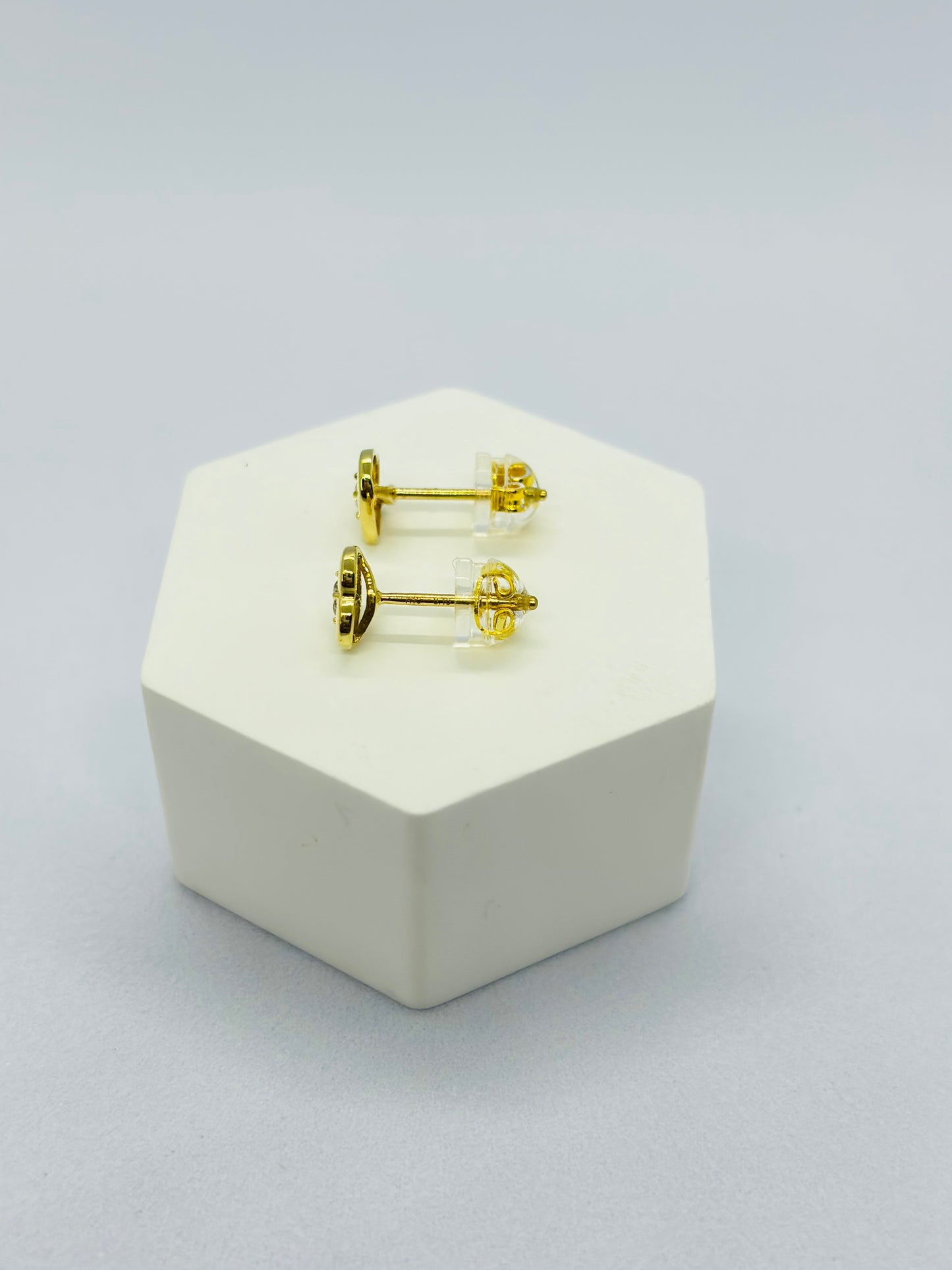 K18 Japan Gold Heart Earrings 0.20 carat Natural Diamond