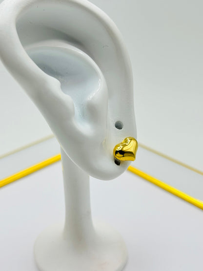 18K Gold Heart Earrings
