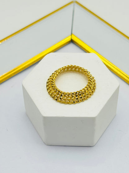 18K Gold Heartbiz Style Ring
