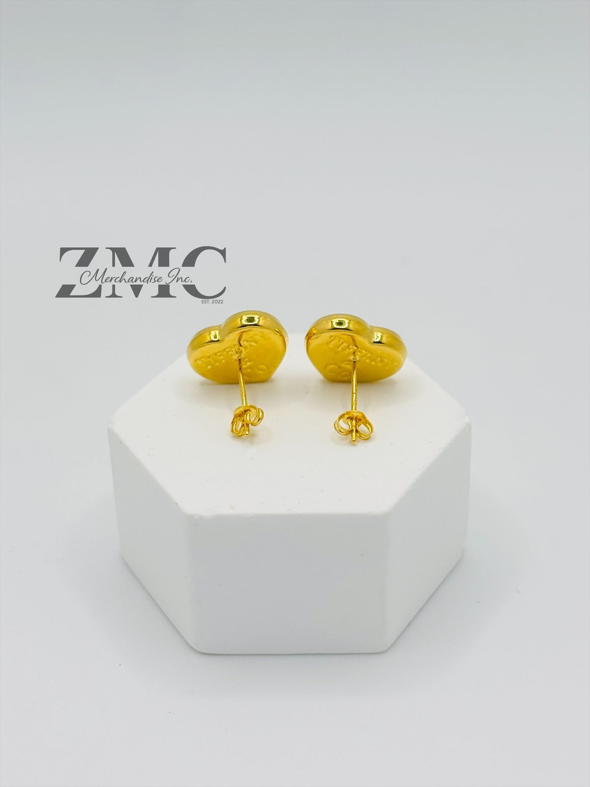 18K Gold Heart Earrings