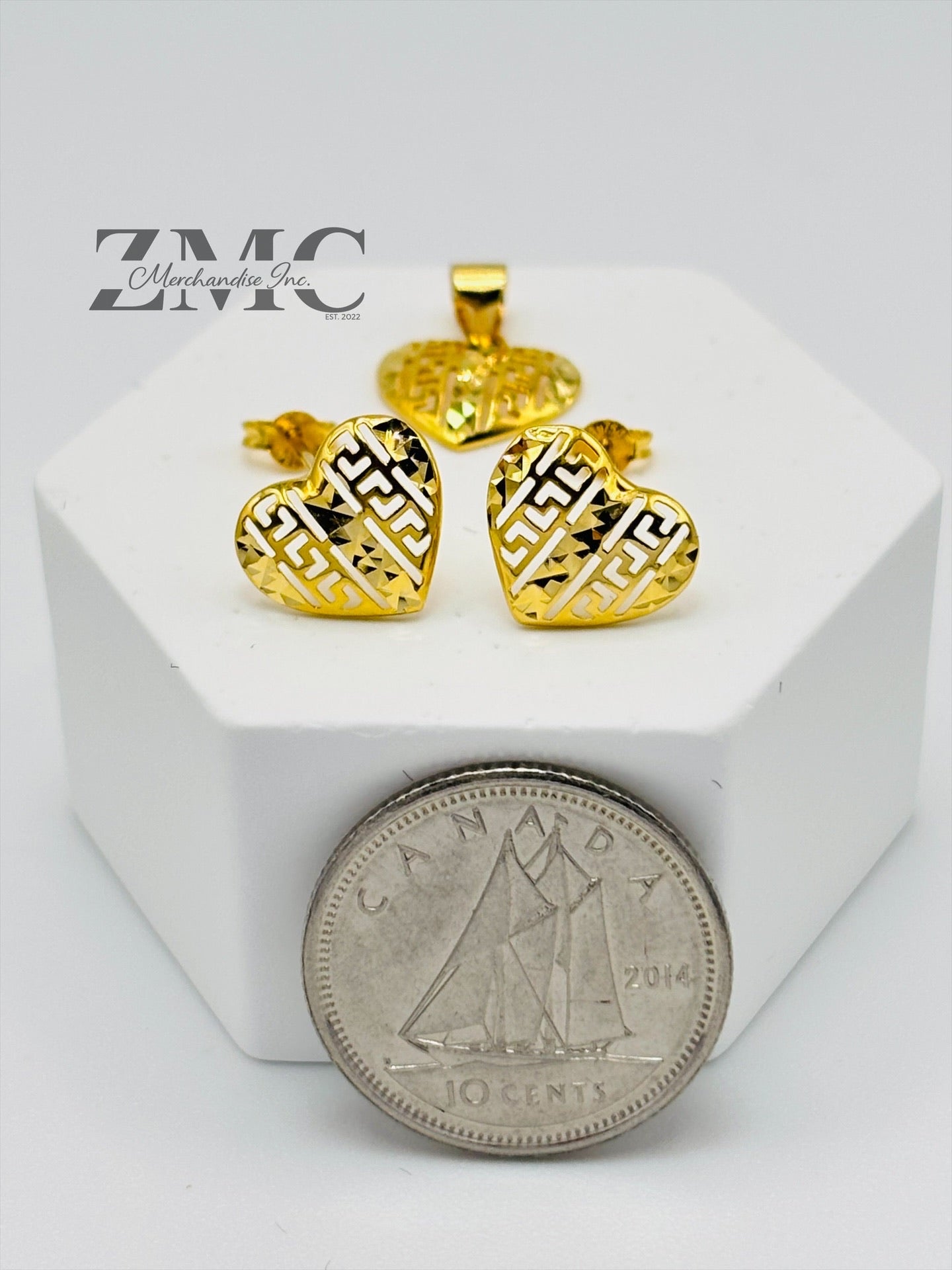 18K Gold Heart Earrings and Pendant Set
