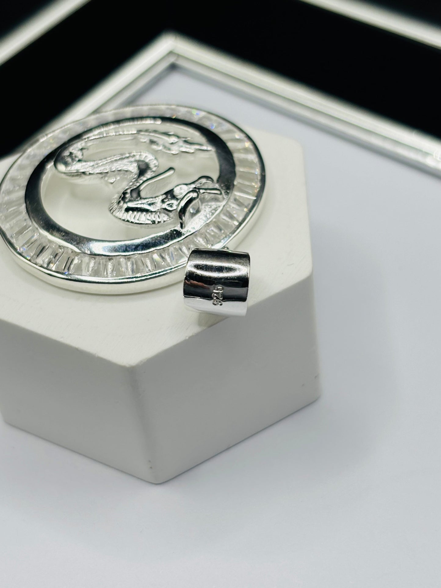 S925 Silver Circle Dragon Pendant