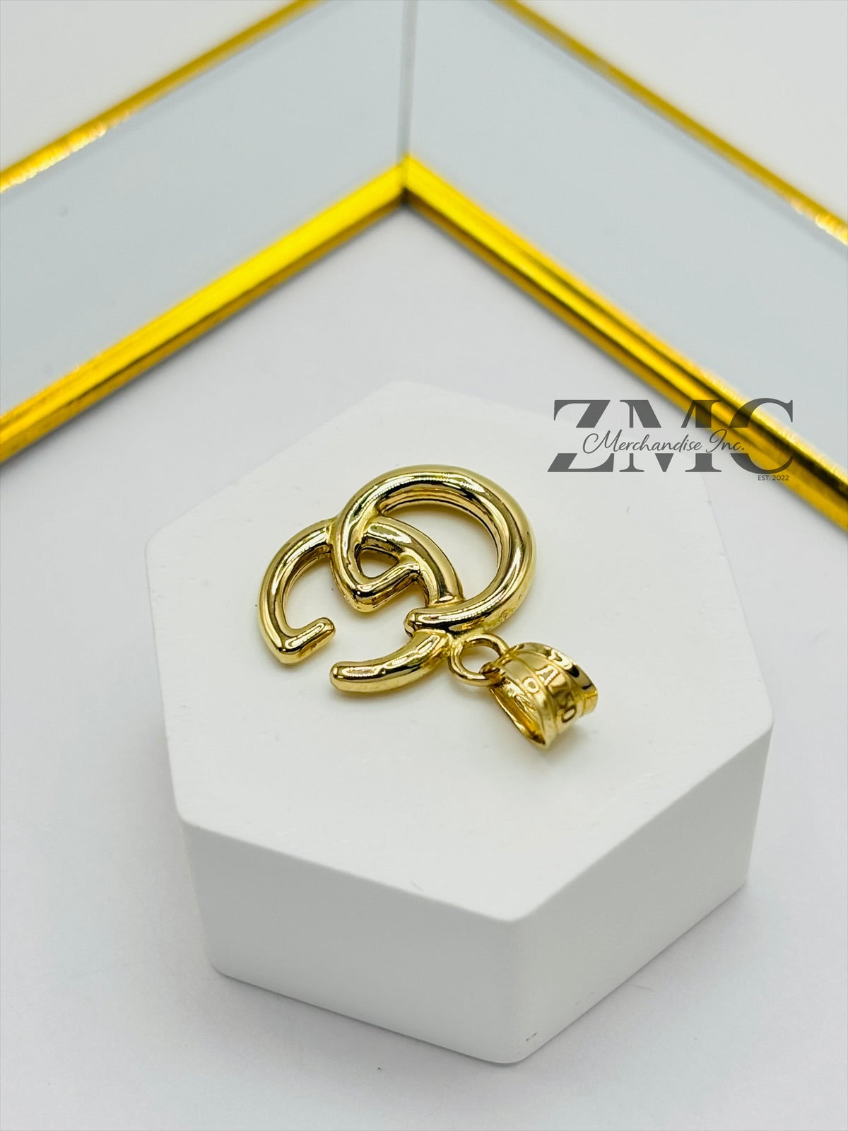 18K Gold G Pendant