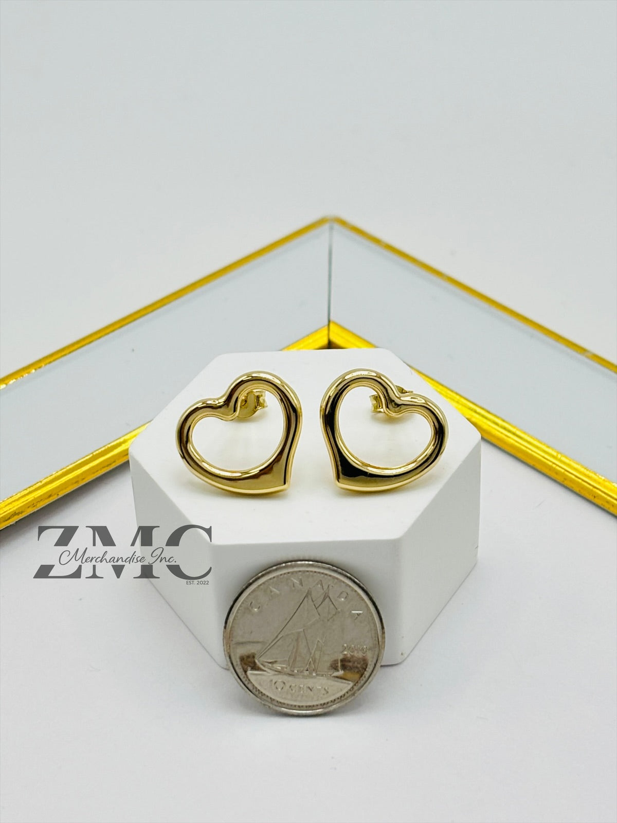 18K Gold Open Heart Earrings