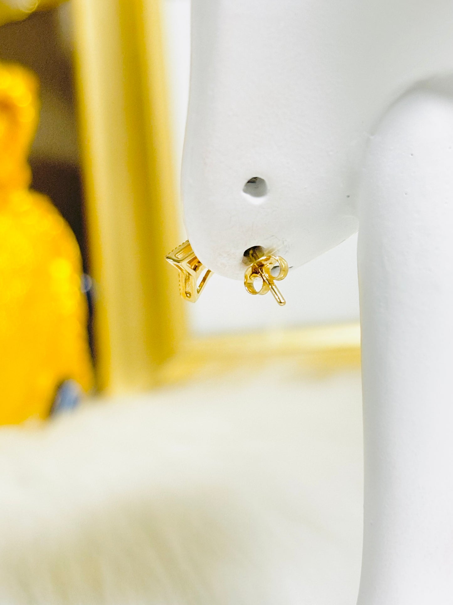 18K Gold Star Dangling Earrings
