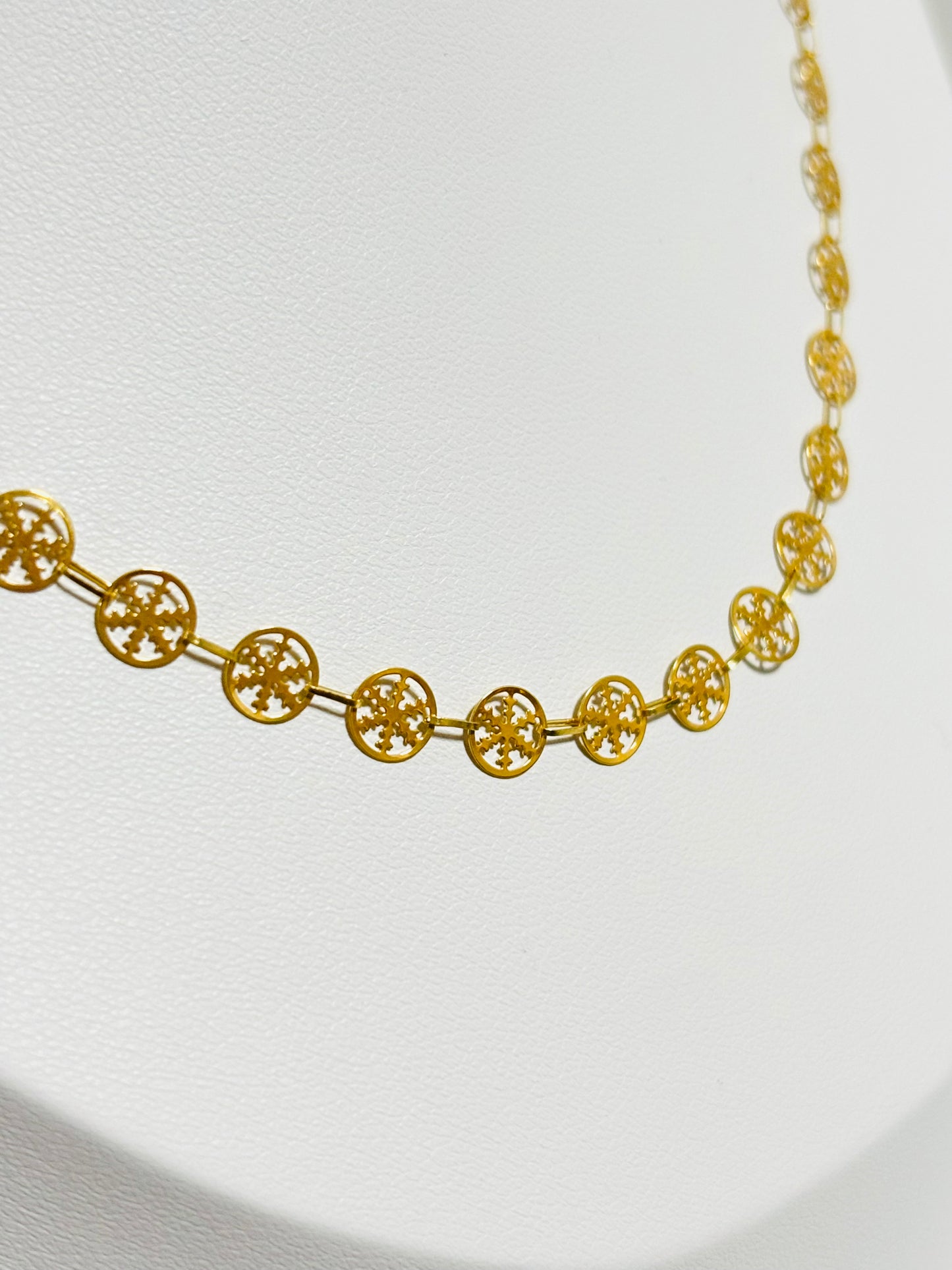 18K Gold Snow Flakes Necklace