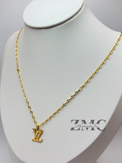 18K Gold L Necklace