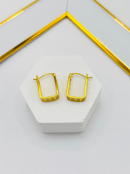18K Gold Square F Loop Earrings