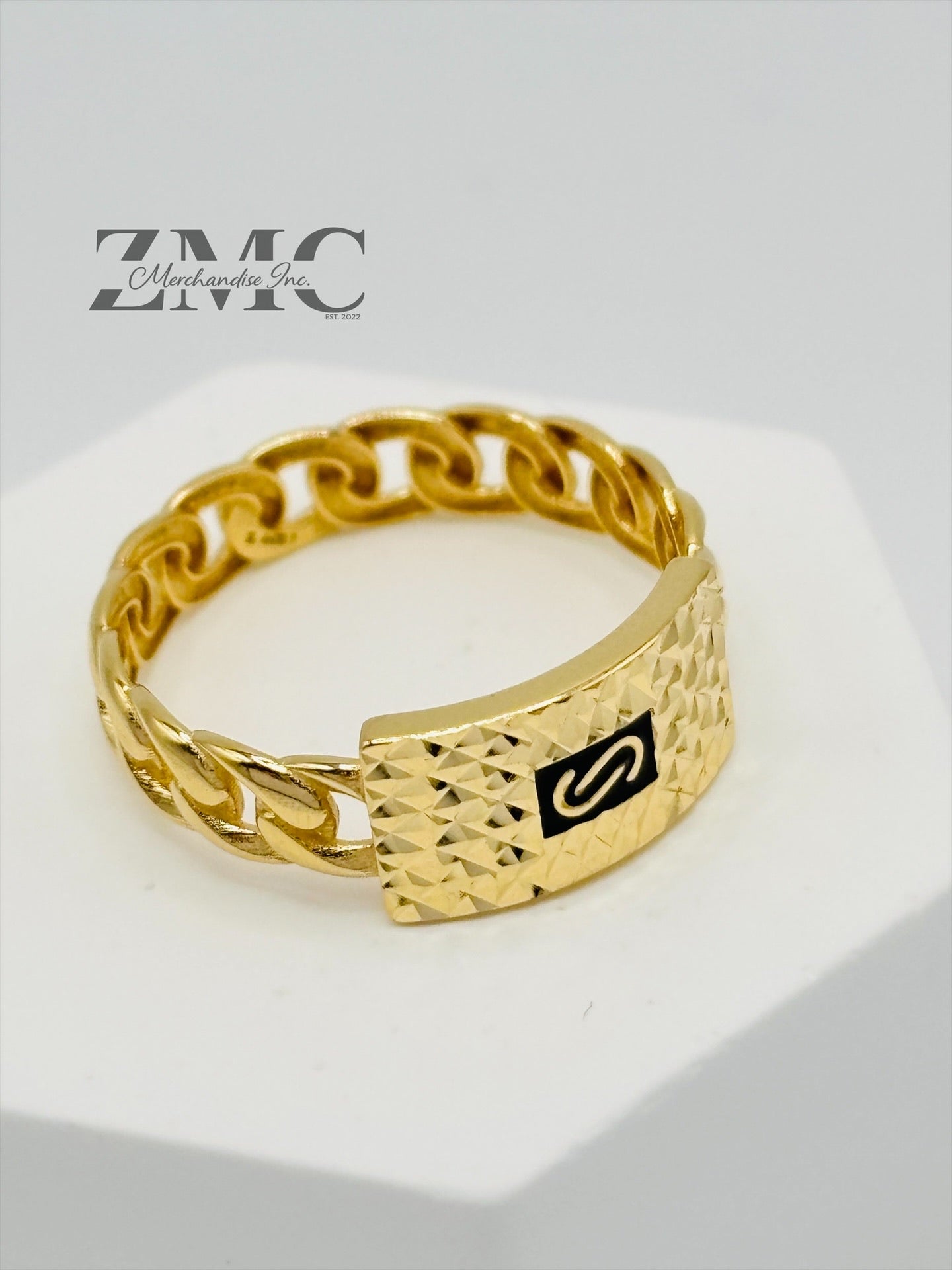 18K Gold M Cadena Ring