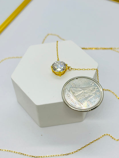 18K Gold with Moissanite Diamond Attached Necklace