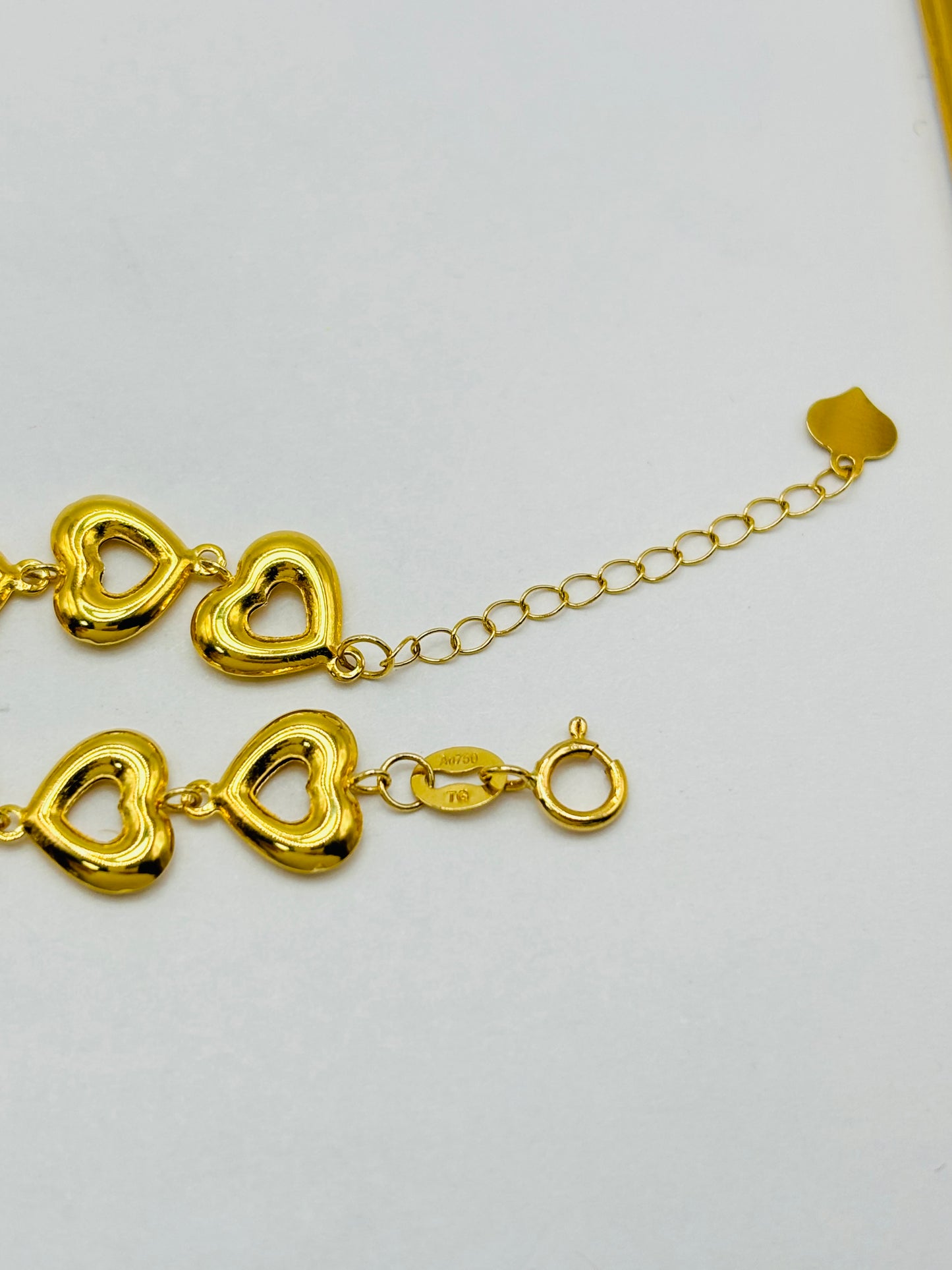 18K Gold Heart Bracelet