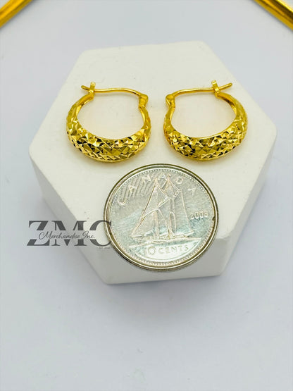 18K Gold Diamond Cut Loop Earrings