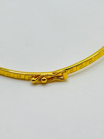 18K Gold F Slim Bangle