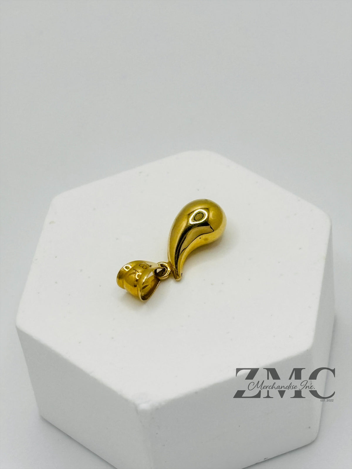 18K Gold Teardrop Small Pendant