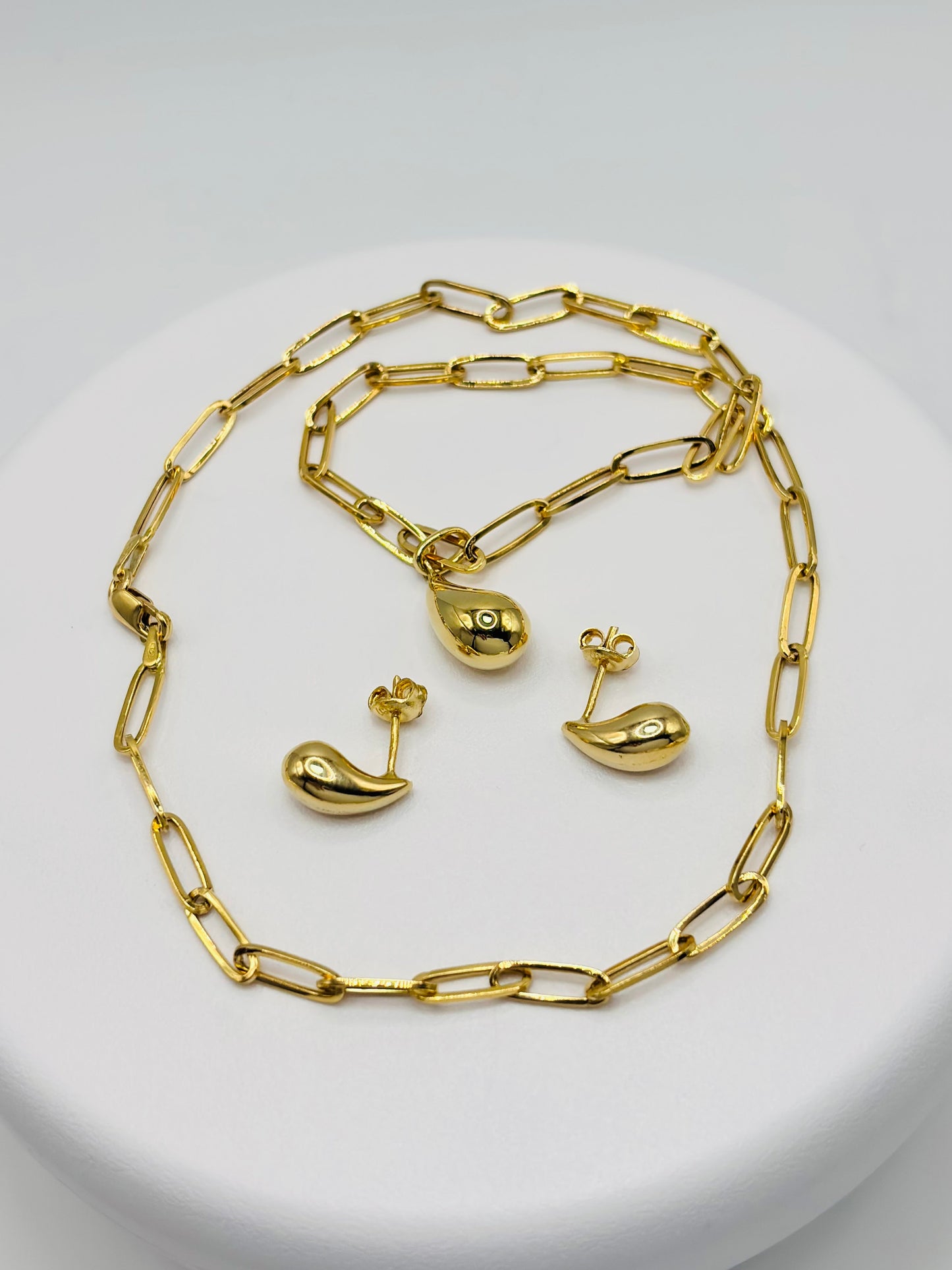 18K Gold Teardrop Earrings and Necklace Set