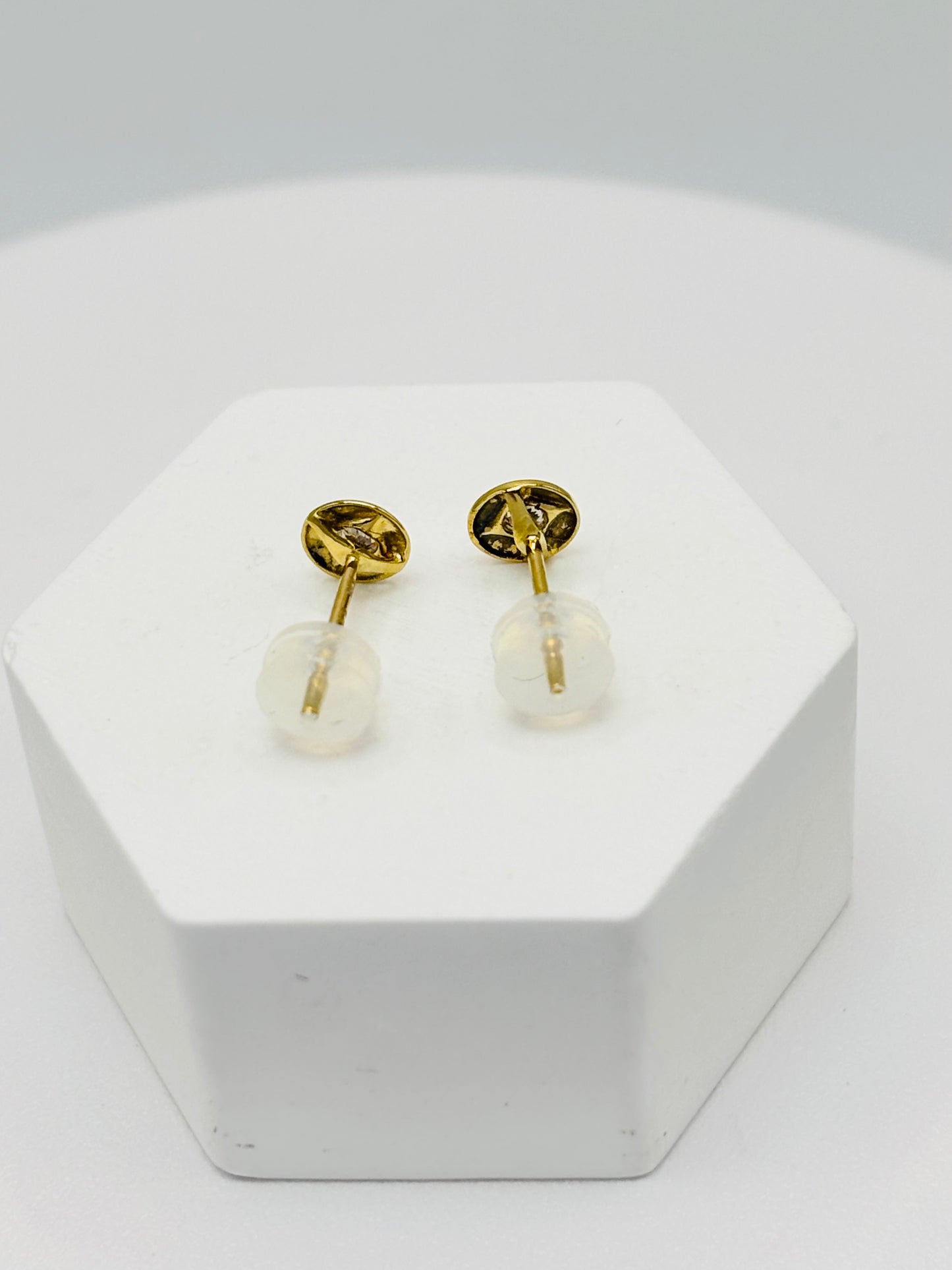 K18 Japan Gold Circle Natural Diamond Earrings 0.20ct