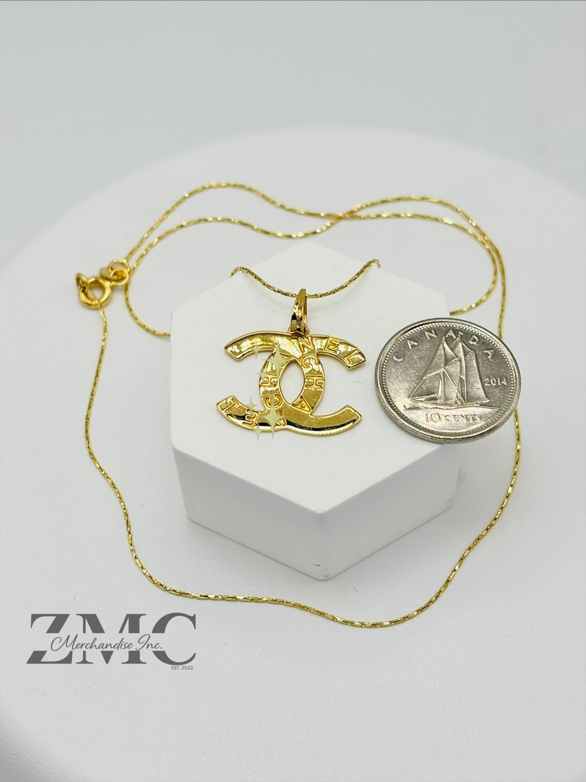 18K Gold C Necklace