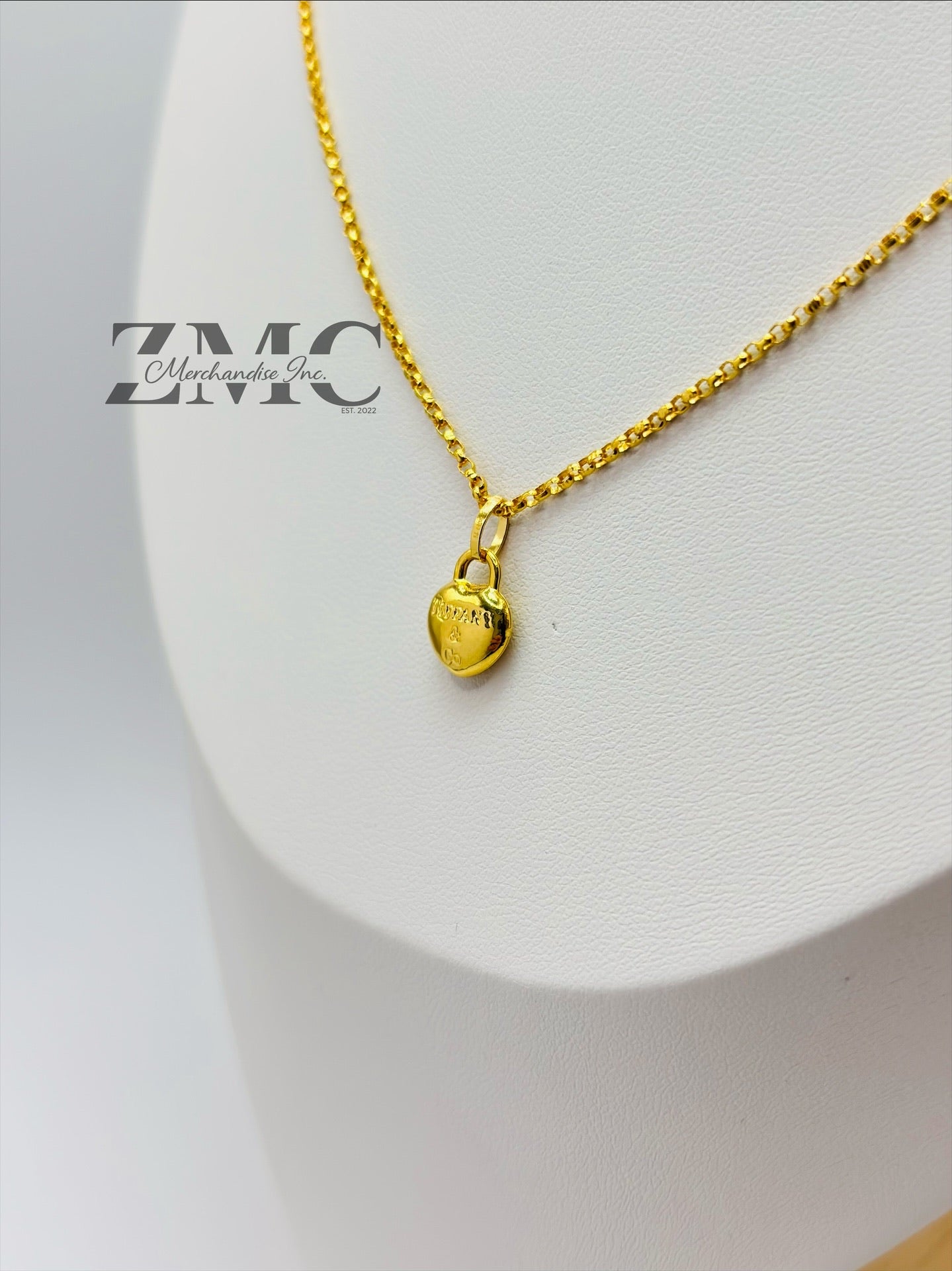 18K Gold Tauco Heart Necklace
