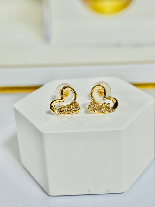 K18 Japan Gold Heart Earrings 0.20 carat Natural Diamond